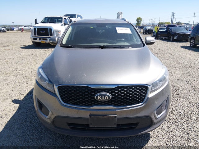 45004994 :رقم المزاد ، 5XYPGDA59HG312710 vin ، 2017 Kia Sorento 3.3l Lx مزاد بيع