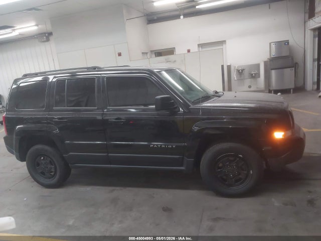 1C4NJPBA2FD273153 Jeep Patriot Sport
