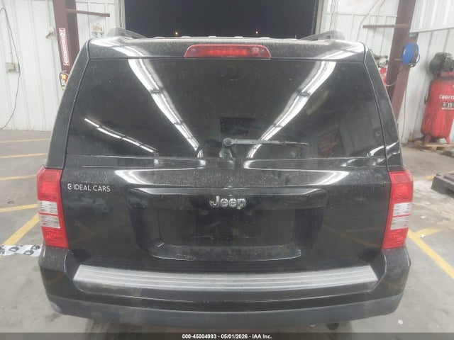 1C4NJPBA2FD273153 Jeep Patriot Sport
