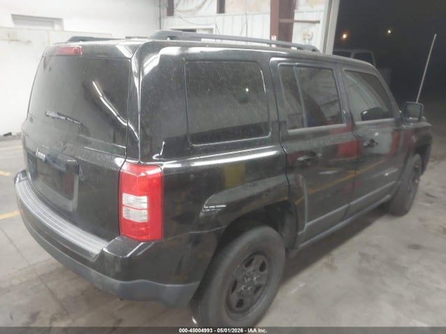 1C4NJPBA2FD273153 Jeep Patriot Sport