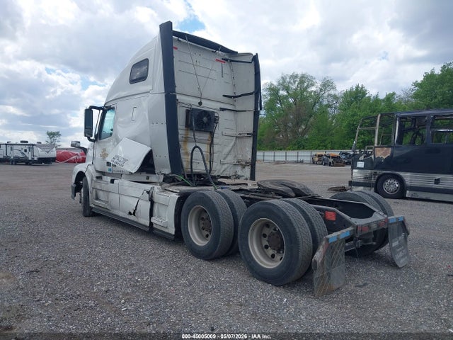 Продажа на аукционе авто 2016 Volvo Vn Vnl, vin: 4V4NC9EH0GN958394, номер лота: 45005009