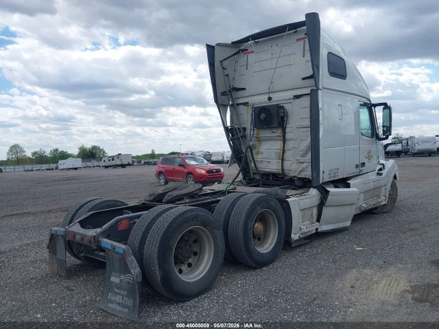 Продажа на аукционе авто 2016 Volvo Vn Vnl, vin: 4V4NC9EH0GN958394, номер лота: 45005009