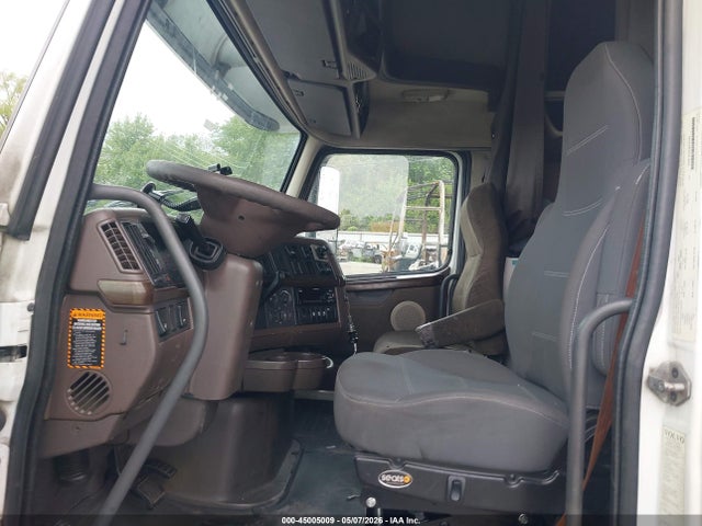 Продажа на аукционе авто 2016 Volvo Vn Vnl, vin: 4V4NC9EH0GN958394, номер лота: 45005009