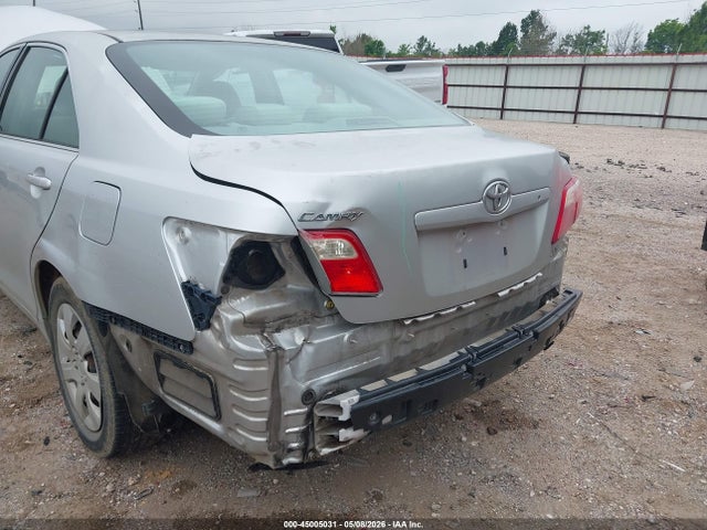45005031 :رقم المزاد ، 4T1BE46K37U037357 vin ، 2007 Toyota Camry Le مزاد بيع