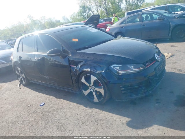 2015 Volkswagen Golf Gti 2.0t S 4-door მანქანა იყიდება აუქციონზე, vin: 3VW5T7AU2FM003279, აუქციონის ნომერი: 45005050