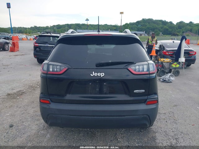 45005064 :رقم المزاد ، 1C4PJLCB4KD377680 vin ، 2019 Jeep Cherokee Latitude Fwd مزاد بيع