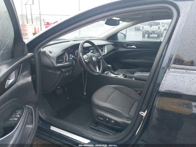 Продаж на аукціоні авто 2018 Buick Regal Sportback Preferred Ii, vin: W04GM6SX7J1109691, номер лоту: 45005095