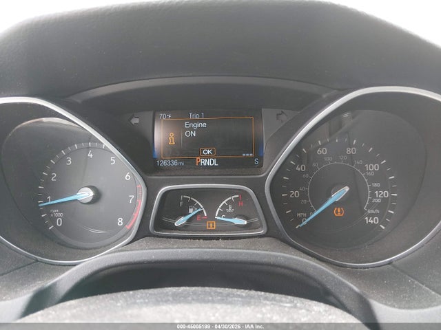 45005199 :رقم المزاد ، 1FADP3K29FL231201 vin ، 2015 Ford Focus Se مزاد بيع