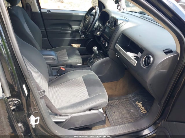 45005210 :رقم المزاد ، 1C4NJCBA4GD622646 vin ، 2016 Jeep Compass Sport مزاد بيع