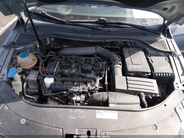 45005228 :رقم المزاد ، WVWMP7AN1AE558993 vin ، 2010 Volkswagen Cc Sport مزاد بيع
