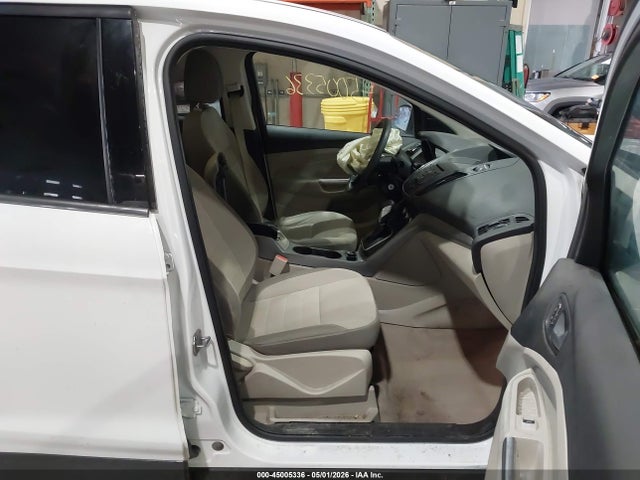 45005336 :رقم المزاد ، 1FMCU0GX4DUA41925 vin ، 2013 Ford Escape Se مزاد بيع