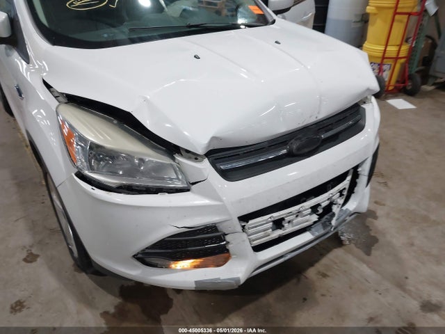 45005336 :رقم المزاد ، 1FMCU0GX4DUA41925 vin ، 2013 Ford Escape Se مزاد بيع