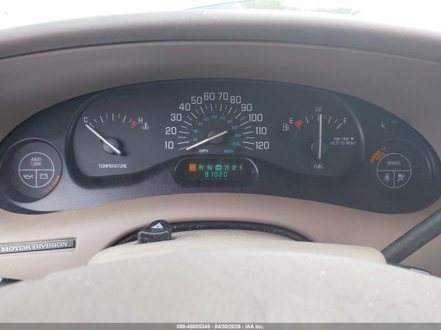 2002 Buick Century Custom მანქანა იყიდება აუქციონზე, vin: 2G4WS52JX21135836, აუქციონის ნომერი: 45005345