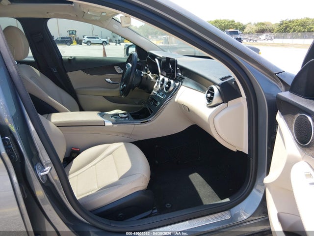 45005362 :رقم المزاد ، 55SWF8EBXKU309642 vin ، 2019 Mercedes-benz C 300 4matic مزاد بيع