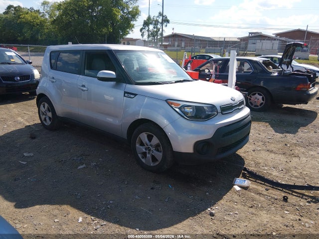 45005389 :رقم المزاد ، KNDJN2A26J7596290 vin ، 2018 Kia Soul مزاد بيع