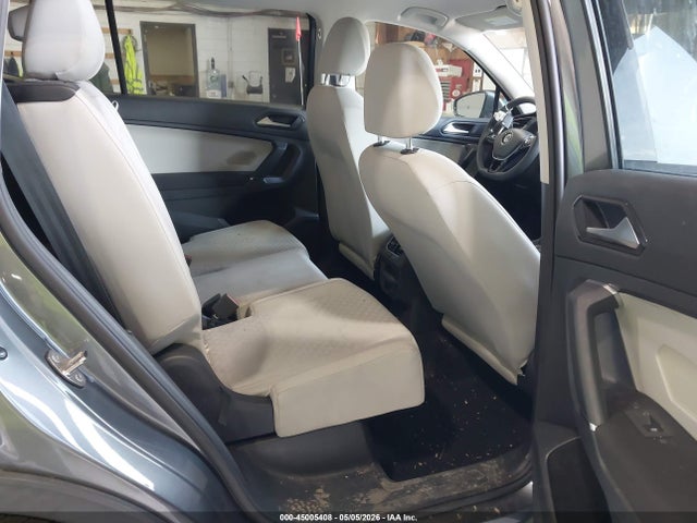 45005408 :رقم المزاد ، 3VV0B7AXXJM088358 vin ، 2018 Volkswagen Tiguan 2.0t S مزاد بيع