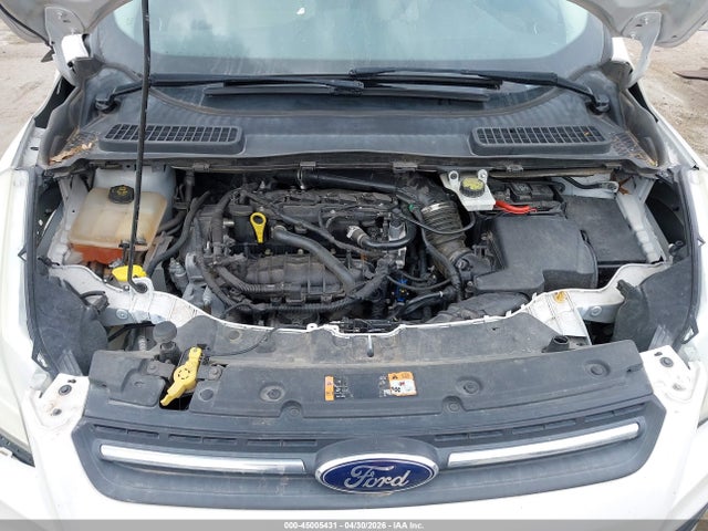 45005431 :رقم المزاد ، 1FMCU0GX9FUA68461 vin ، 2015 Ford Escape Se مزاد بيع