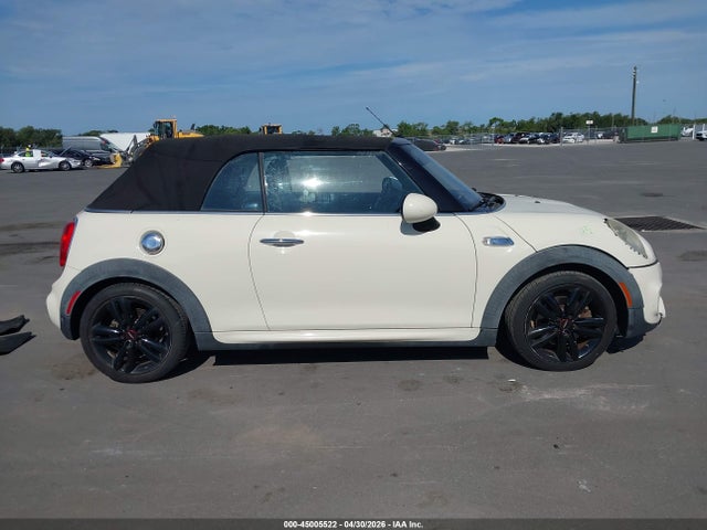 Auction sale of the 2016 Mini Convertible Cooper S, vin: WMWWG9C51G3A92228, lot number: 45005522