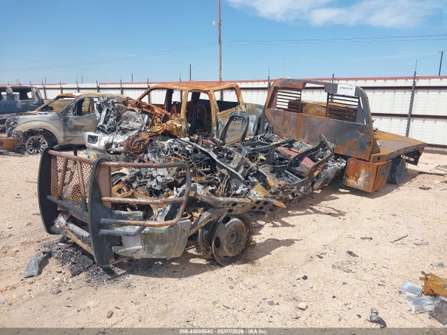 Ford F-450 Chassis 2017 1FD0W4HT9HEB24590 Image 2