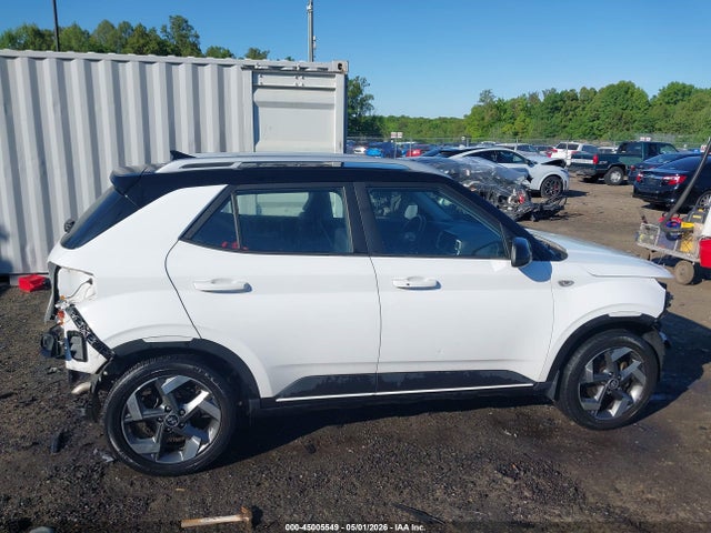 Продажа на аукционе авто 2022 Hyundai Venue Limited, vin: KMHRC8A33NU135815, номер лота: 45005549
