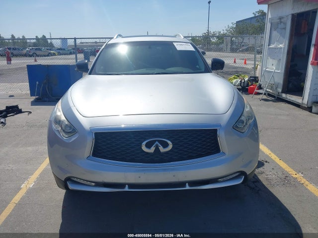 45005594 :رقم المزاد ، JN8CS1MW1HM410309 vin ، 2017 Infiniti Qx70 مزاد بيع