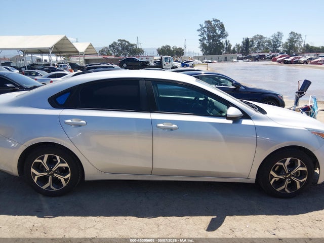 3KPF24ADXKE016133 KIA Forte Lxs