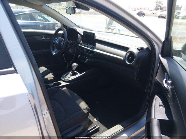 3KPF24ADXKE016133 KIA Forte Lxs