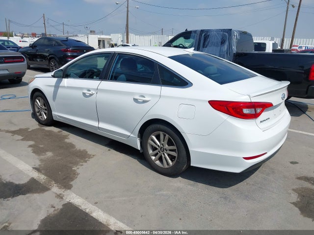 2015 Hyundai Sonata Se მანქანა იყიდება აუქციონზე, vin: 5NPE24AF7FH033731, აუქციონის ნომერი: 45005642