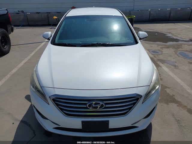 2015 Hyundai Sonata Se მანქანა იყიდება აუქციონზე, vin: 5NPE24AF7FH033731, აუქციონის ნომერი: 45005642