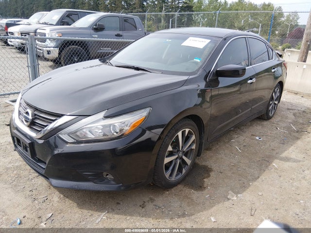 1N4AL3AP2HN326198 Nissan Altima 2.5 Sr