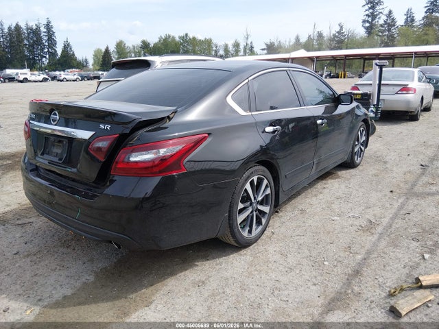 1N4AL3AP2HN326198 Nissan Altima 2.5 Sr