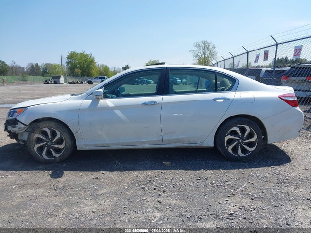 Продажа на аукционе авто 2016 Honda Accord Ex-l, vin: 1HGCR2F95GA215125, номер лота: 45005690