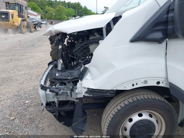 Ford Transit-250 2024 1FTBR1C88RKA32539 Image 18