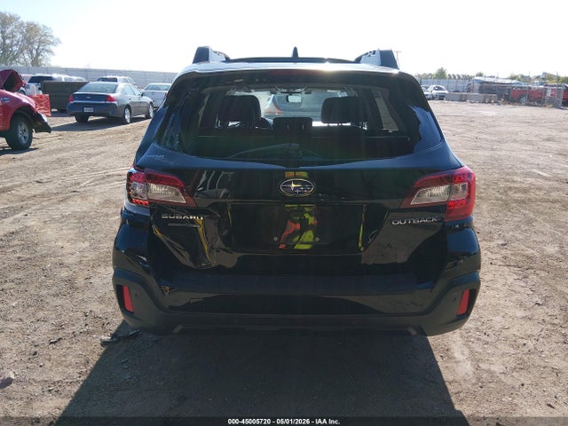 45005720 :رقم المزاد ، 4S4BSANC6J3281812 vin ، 2018 Subaru Outback 2.5i Limited مزاد بيع