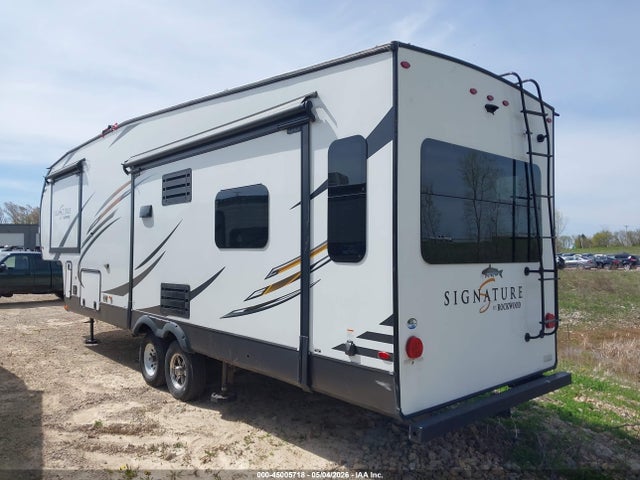 Aukcja sprzedaży 2020 Forest River Rockwood Signature 8299sb 5th Whl Travel Trailer, vin: 4X4FRLE28L1889120, numer aukcji: 45005718