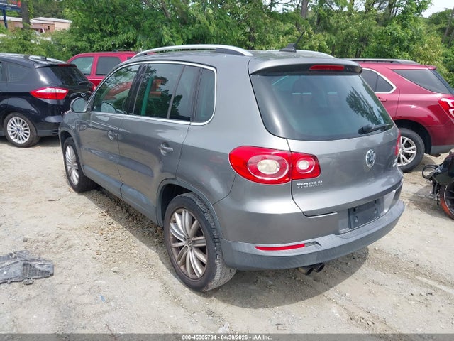 2011 Volkswagen Tiguan Se მანქანა იყიდება აუქციონზე, vin: WVGBV7AX4BW532524, აუქციონის ნომერი: 45005794
