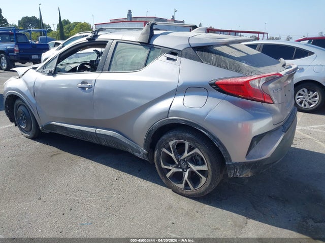 JTNKHMBX8K1046347 Toyota C-HR XLE