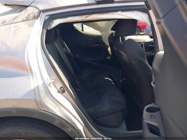 JTNKHMBX8K1046347 Toyota C-HR XLE