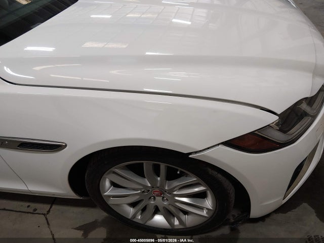 SAJBG4FX0NCY90815 Jaguar Xf Se P250 Rwd Automatic