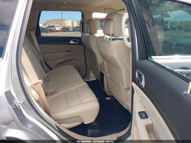 1C4RJEAG5JC397332 Jeep Grand Cherokee Laredo E 4x2