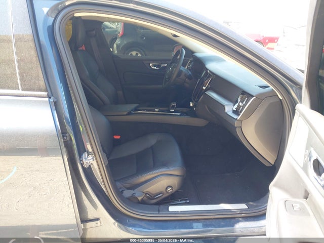 Aukcja sprzedaży 2024 Volvo S60 B5 Core Dark Theme, vin: 7JRL12FK3RG327318, numer aukcji: 45005995