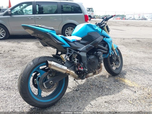 Suzuki GSX-S750 2016 JS1GR7NA2G2100351 Image 4