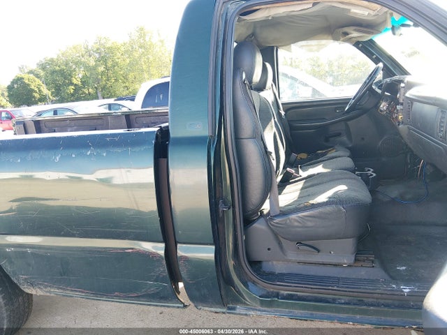 2002 Chevrolet Silverado 1500 მანქანა იყიდება აუქციონზე, vin: 1GCEC14W02Z328390, აუქციონის ნომერი: 45006063