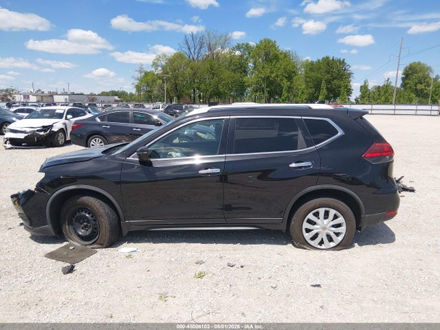 45006103 :رقم المزاد ، KNMAT2MV3HP584572 vin ، 2017 Nissan Rogue S مزاد بيع