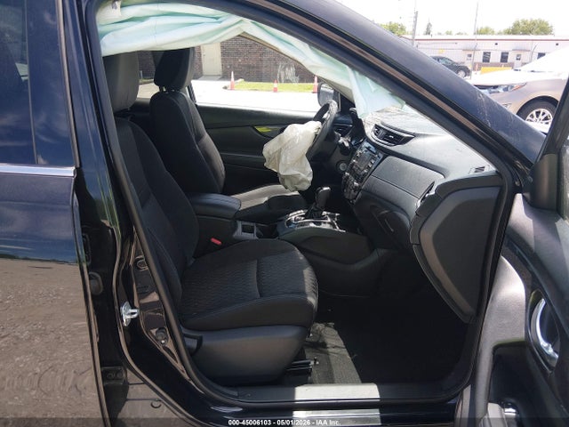 45006103 :رقم المزاد ، KNMAT2MV3HP584572 vin ، 2017 Nissan Rogue S مزاد بيع