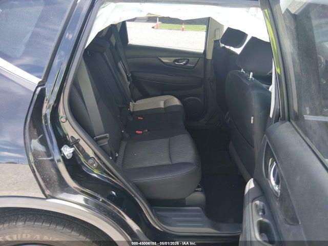 45006103 :رقم المزاد ، KNMAT2MV3HP584572 vin ، 2017 Nissan Rogue S مزاد بيع