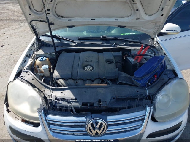 45006110 :رقم المزاد ، 3VWRZ7AJ8AM132657 vin ، 2010 Volkswagen Jetta Limited Edition مزاد بيع