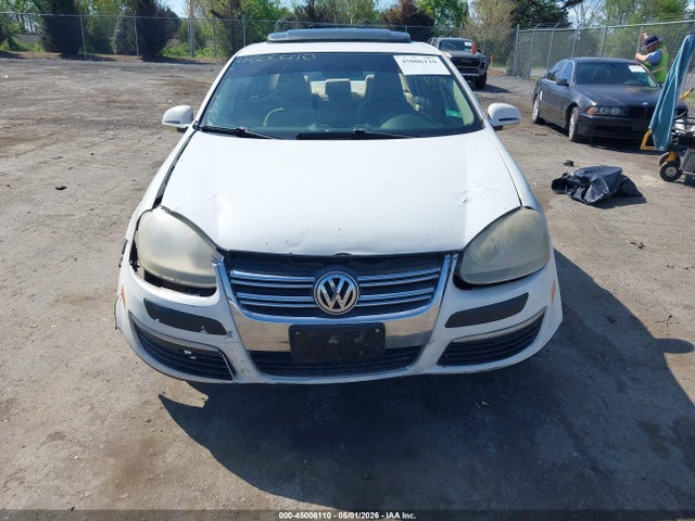 45006110 :رقم المزاد ، 3VWRZ7AJ8AM132657 vin ، 2010 Volkswagen Jetta Limited Edition مزاد بيع