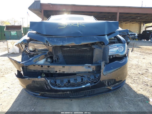 2022 Chrysler 300 S მანქანა იყიდება აუქციონზე, vin: 2C3CCABG3NH187021, აუქციონის ნომერი: 45006132