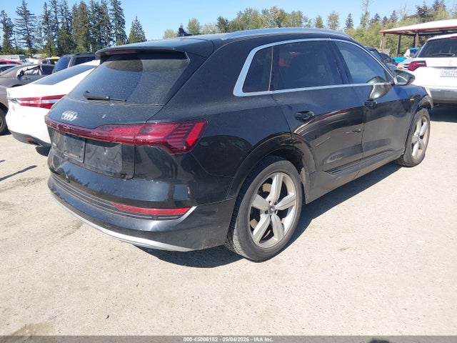 Aukcja sprzedaży 2019 Audi E-tron Premium Plus, vin: WA1VAAGE7KB010035, numer aukcji: 45006182